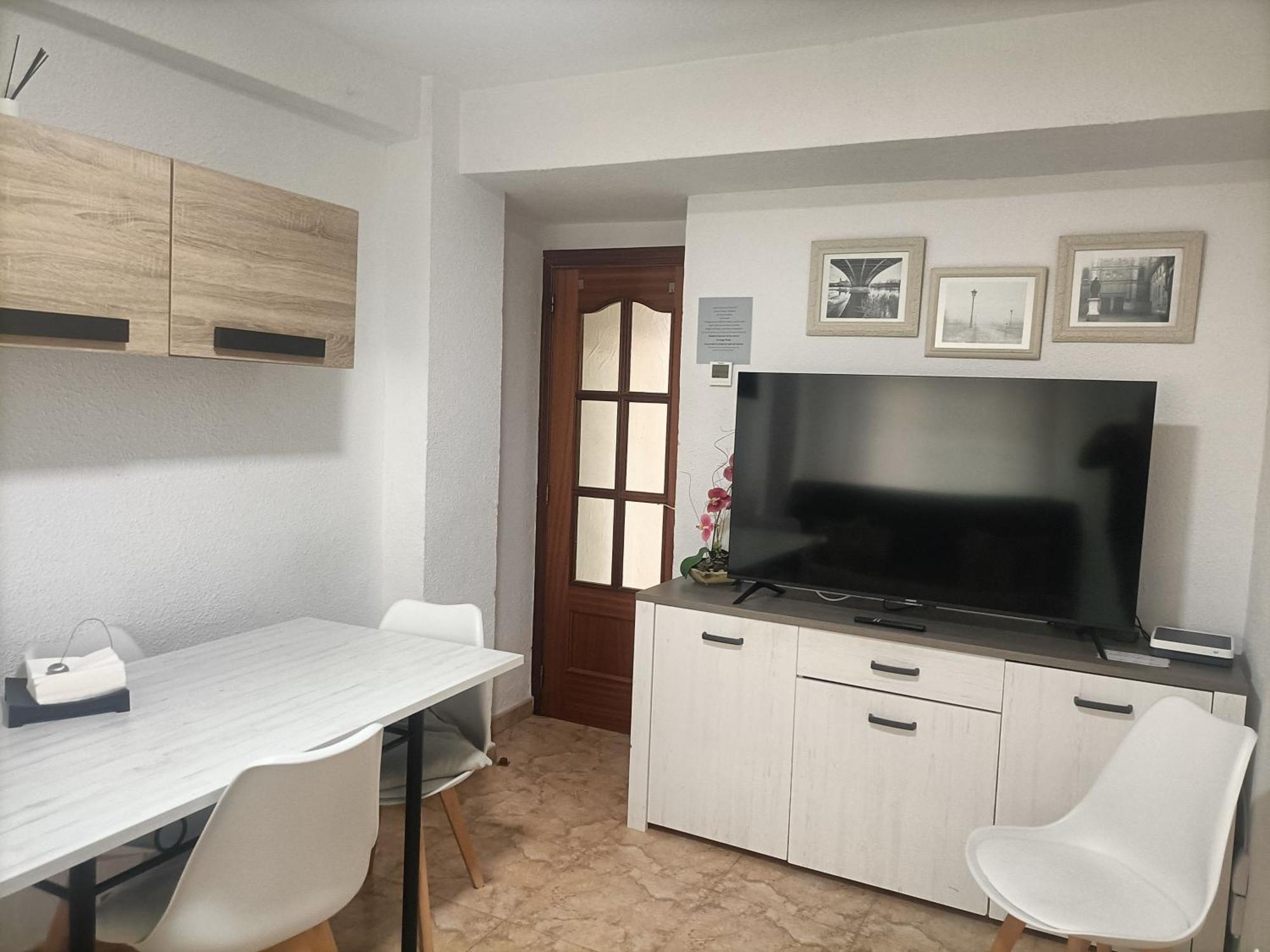 Apartamento Espacioso Frente Al Corte Ingles Con Plaza De Garaje Gratis - Vu75 Salamanque Extérieur photo